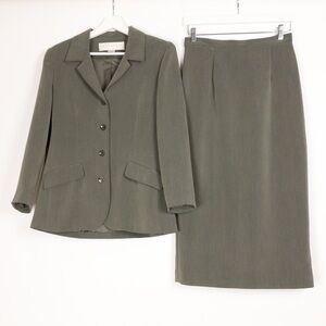 Doncaster Vintage Skirt Suit Set